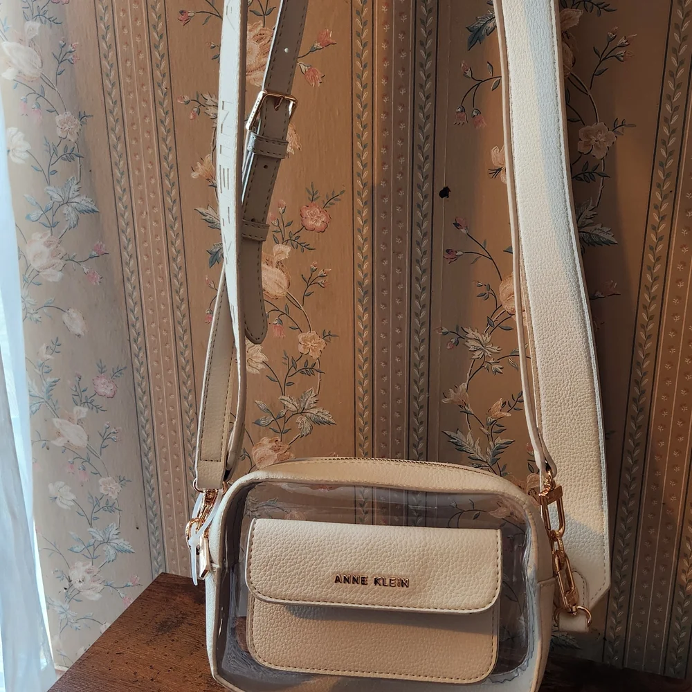 Anne Klein White Crossbody Bag - Picture 5 of 6